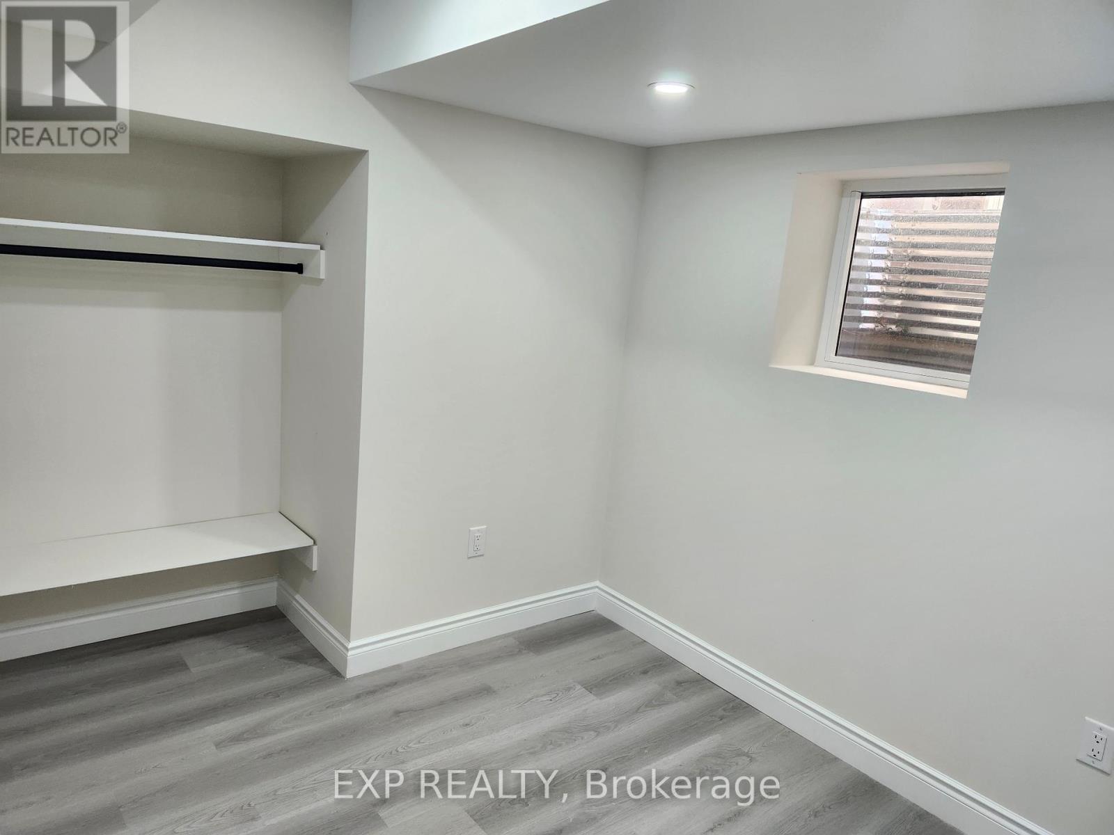 182 Esther Crescent, Thorold (Hurricane/Merrittville), ON - Indoor Photo Showing Other Room