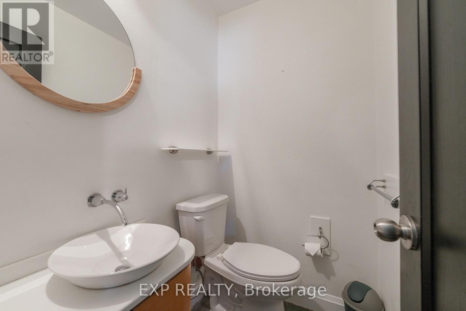 6559 Jupiter Boulevard, Niagara Falls (Stamford), ON - Indoor Photo Showing Bathroom