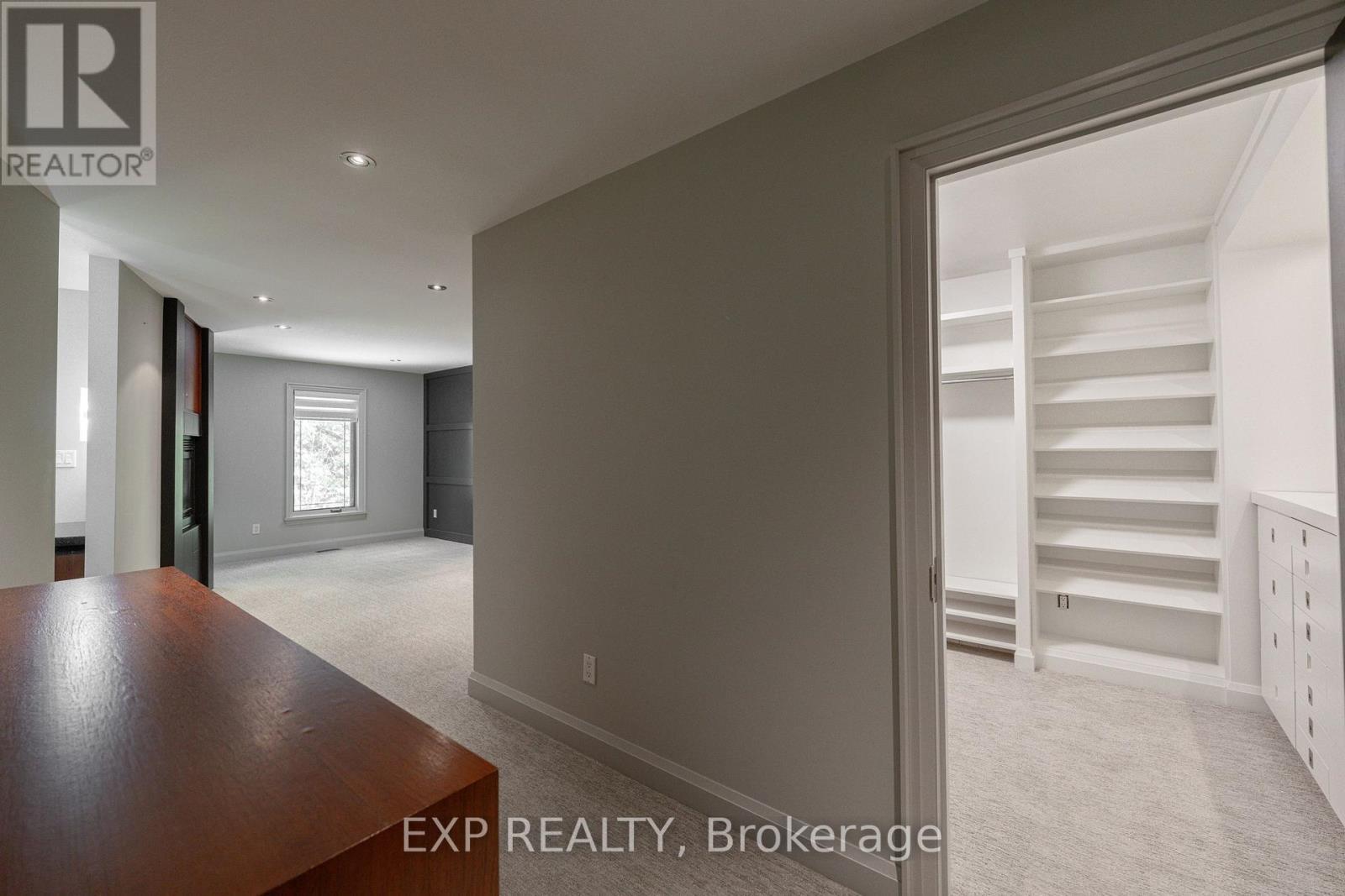 6559 Jupiter Boulevard, Niagara Falls (Stamford), ON - Indoor Photo Showing Other Room