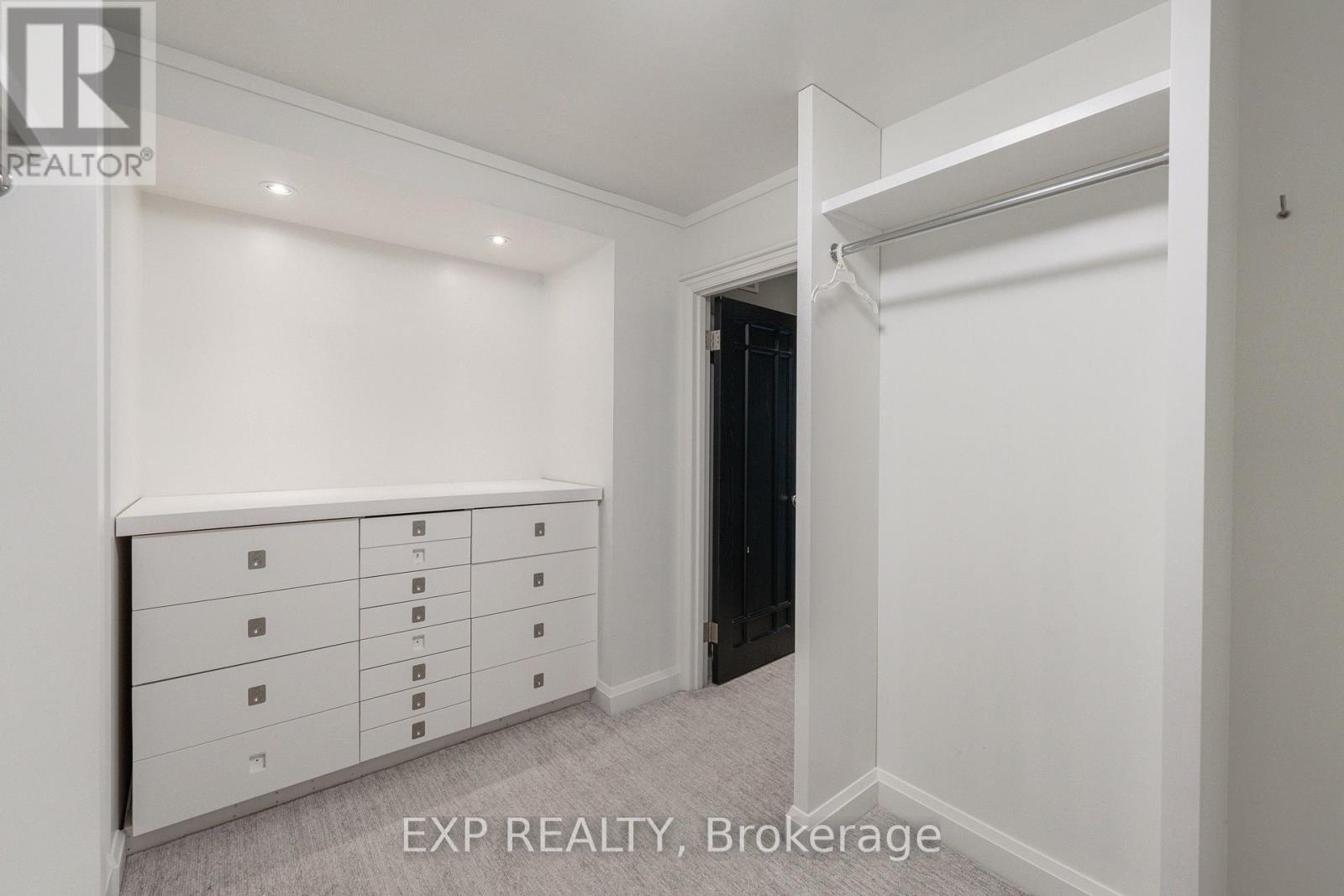 6559 Jupiter Boulevard, Niagara Falls (Stamford), ON - Indoor Photo Showing Other Room