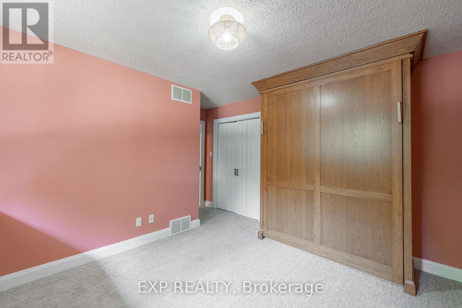6559 Jupiter Boulevard, Niagara Falls (Stamford), ON - Indoor Photo Showing Other Room