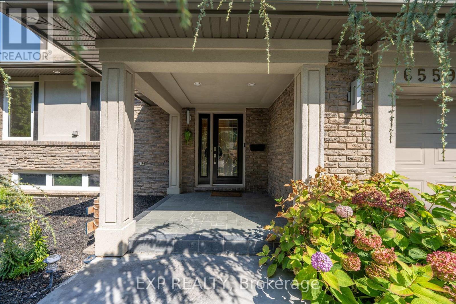 6559 Jupiter Boulevard, Niagara Falls (Stamford), ON - Outdoor