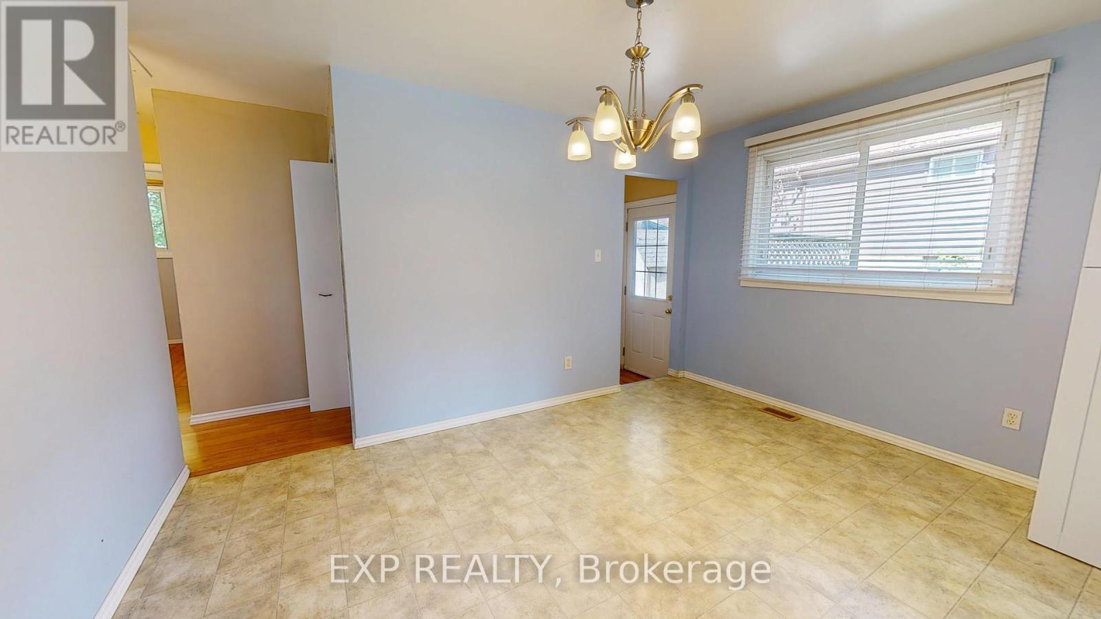 3312 Addison Avenue, Niagara Falls (Church'S Lane), ON - Indoor Photo Showing Other Room