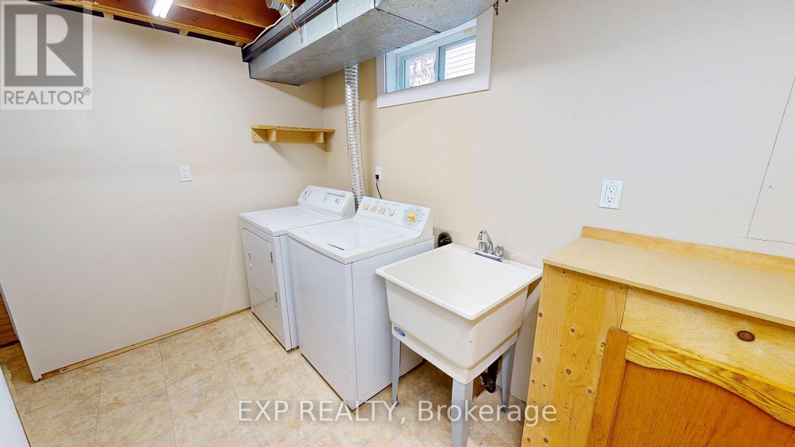 3312 Addison Avenue, Niagara Falls (Church'S Lane), ON - Indoor Photo Showing Laundry Room