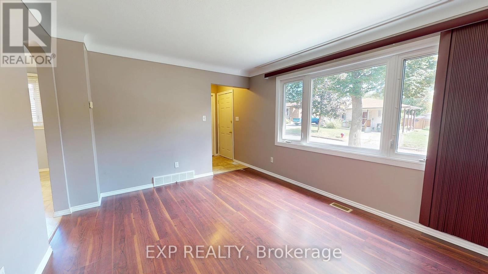 3312 Addison Avenue, Niagara Falls (Church'S Lane), ON - Indoor Photo Showing Other Room