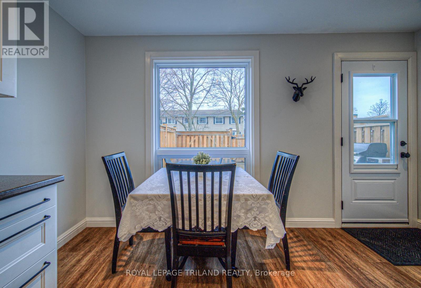 Unit #13 - 2700 Barton Street E, Hamilton (Grayside), ON - Indoor Photo Showing Dining Room