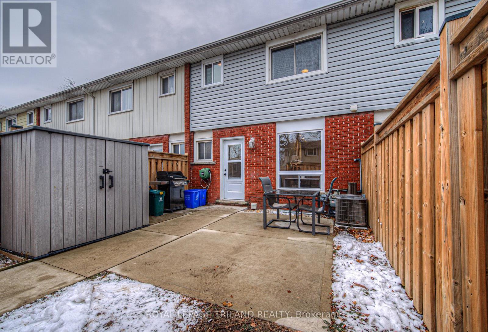 Unit #13 - 2700 Barton Street E, Hamilton (Grayside), ON - Outdoor With Exterior