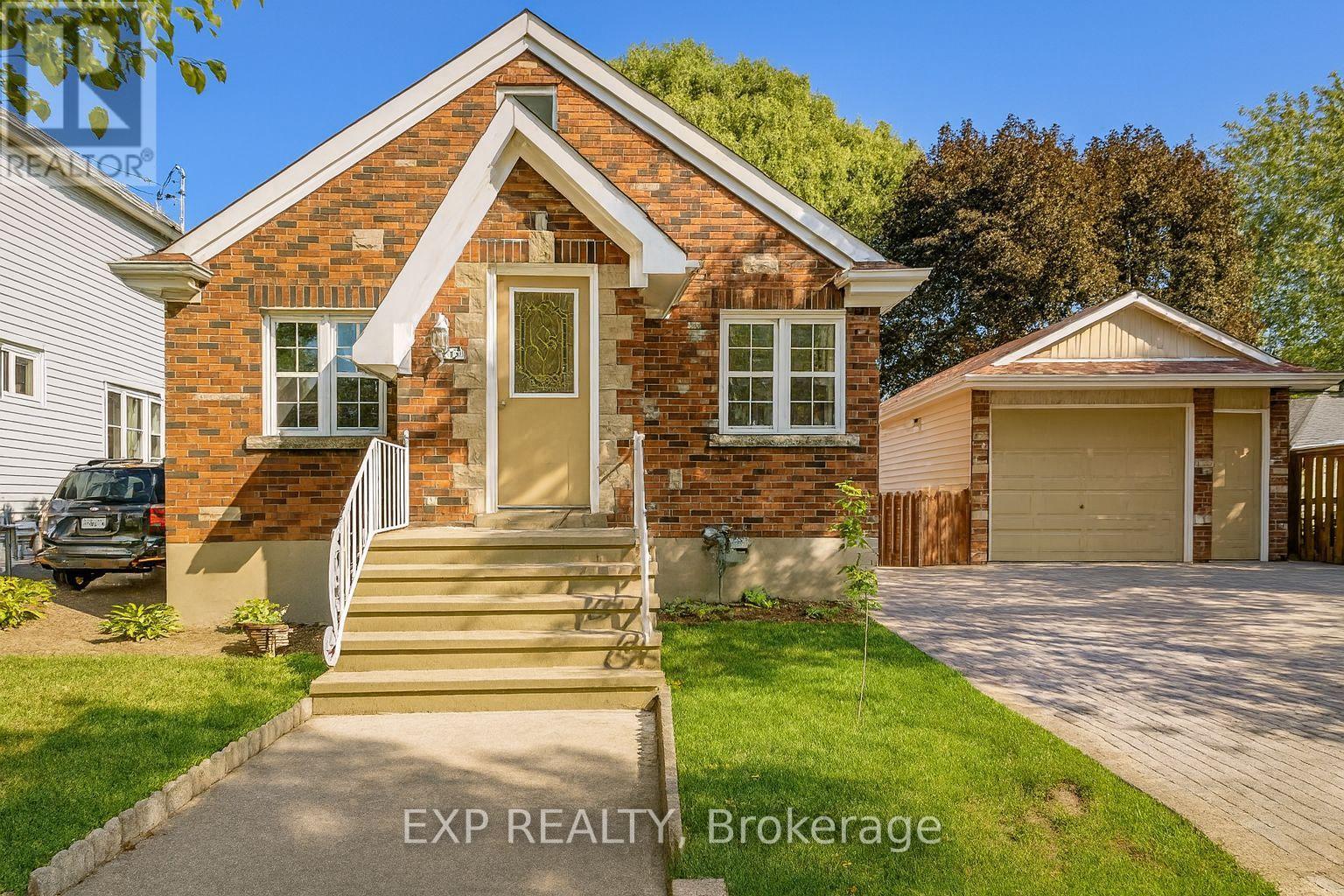 20 Marmora Street, St. Catharines (E. Chester), ON - Outdoor