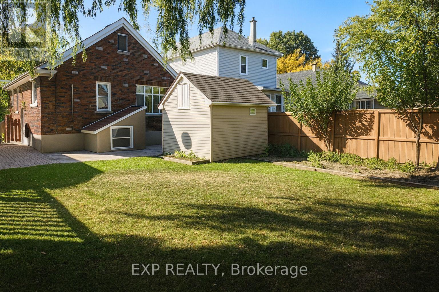 20 Marmora Street, St. Catharines (E. Chester), ON - Outdoor