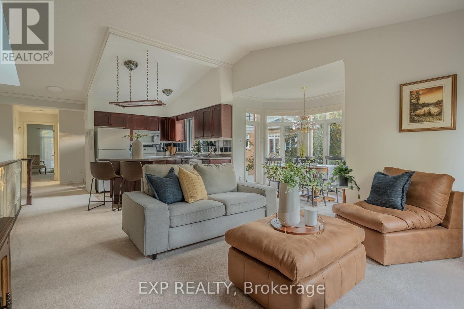 17 - 53 Bunting Road, St. Catharines (Secord Woods), ON - Indoor Photo Showing Living Room
