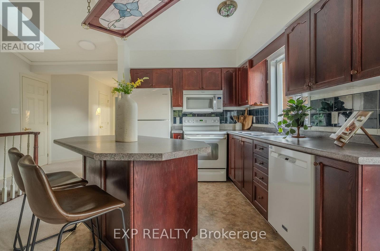 17 - 53 Bunting Road, St. Catharines (Secord Woods), ON - Indoor Photo Showing Kitchen