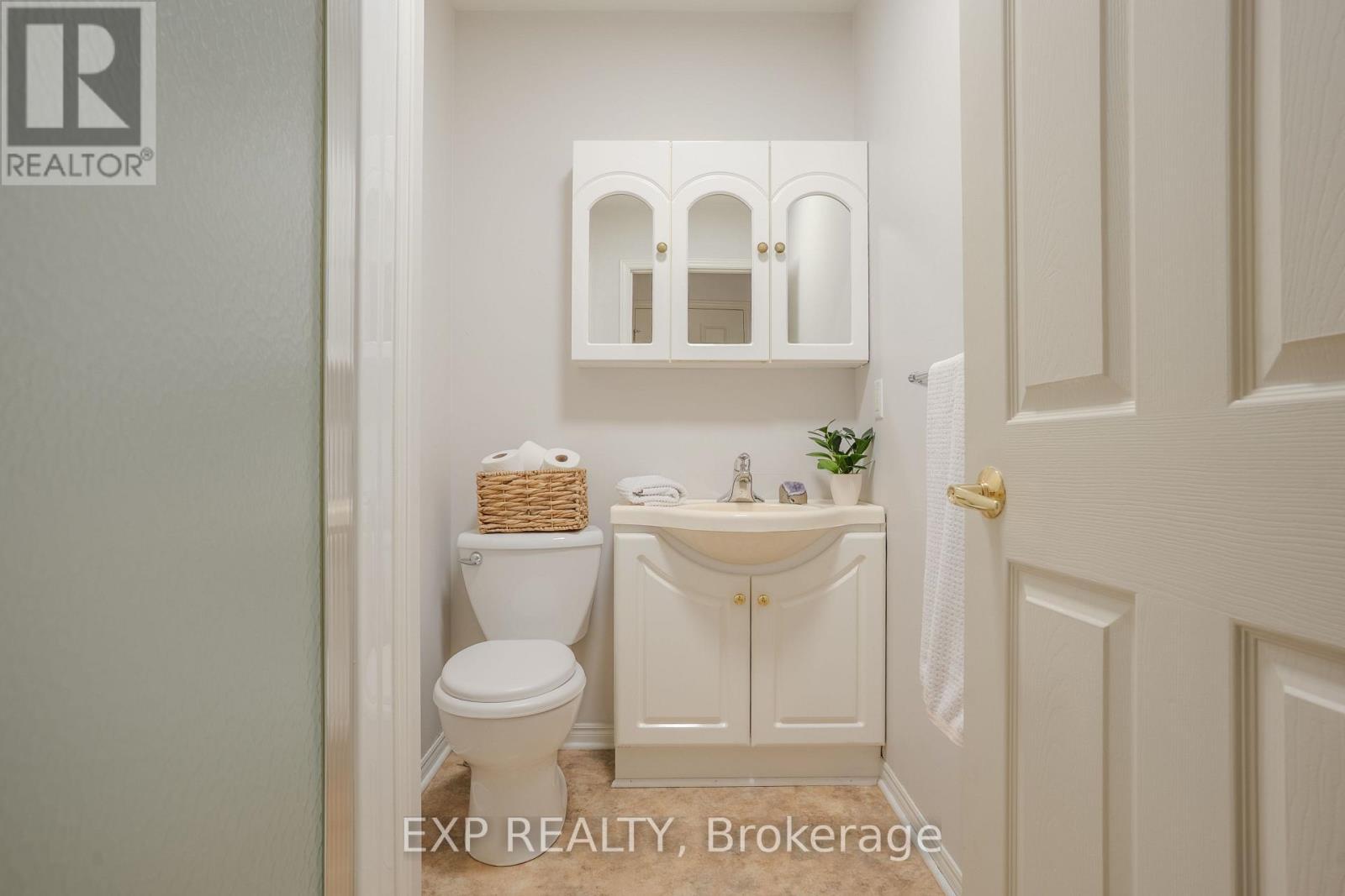 17 - 53 Bunting Road, St. Catharines (Secord Woods), ON - Indoor Photo Showing Bathroom