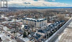 Welcome to \"Coveteur\" -