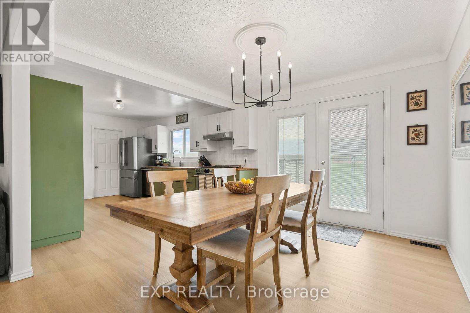 21419 Outred Road, Wainfleet (Marshville/Winger), ON - Indoor Photo Showing Dining Room