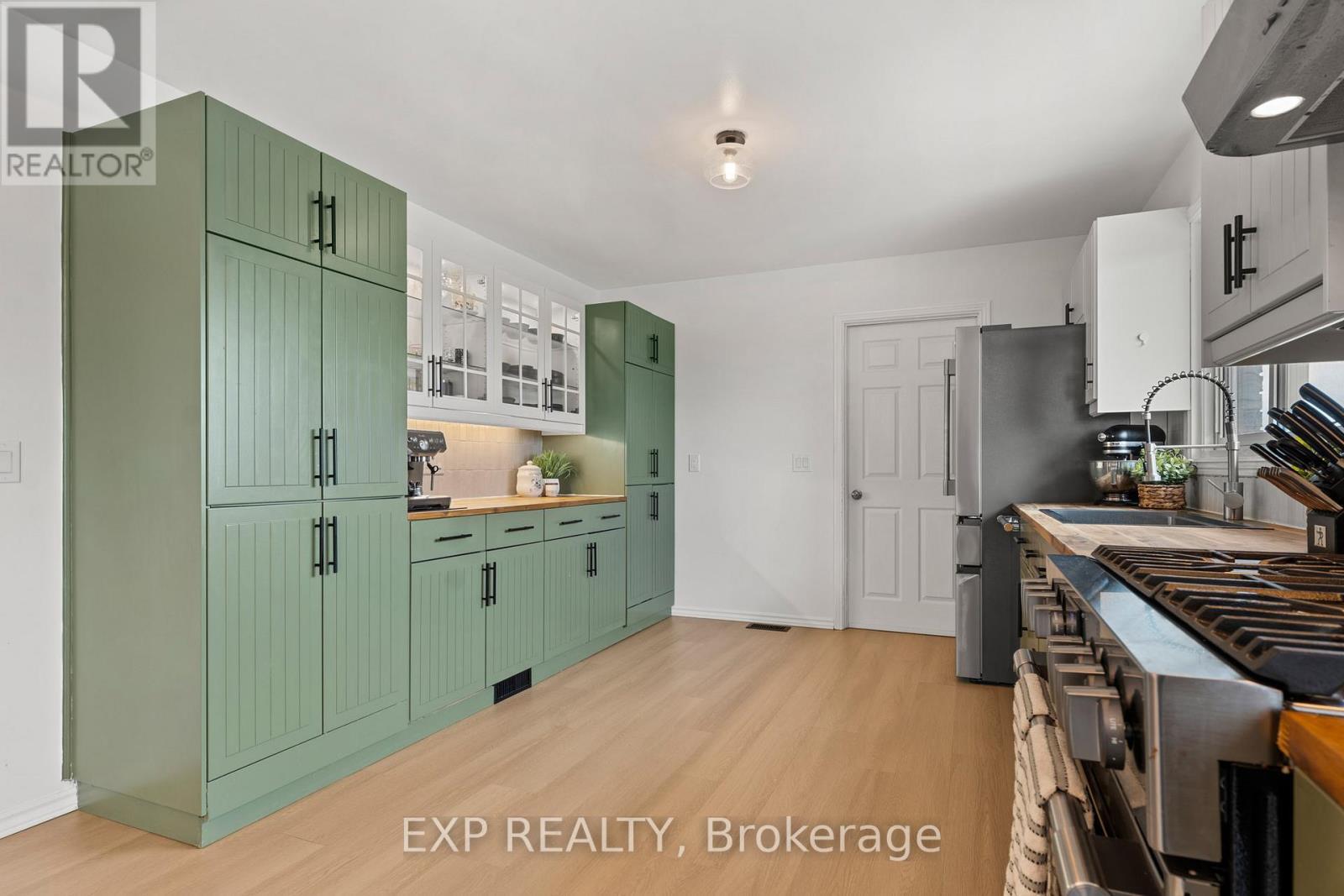 21419 Outred Road, Wainfleet (Marshville/Winger), ON - Indoor Photo Showing Kitchen