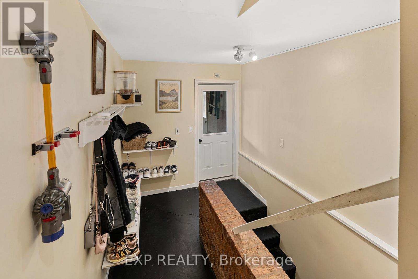21419 Outred Road, Wainfleet (Marshville/Winger), ON - Indoor Photo Showing Other Room