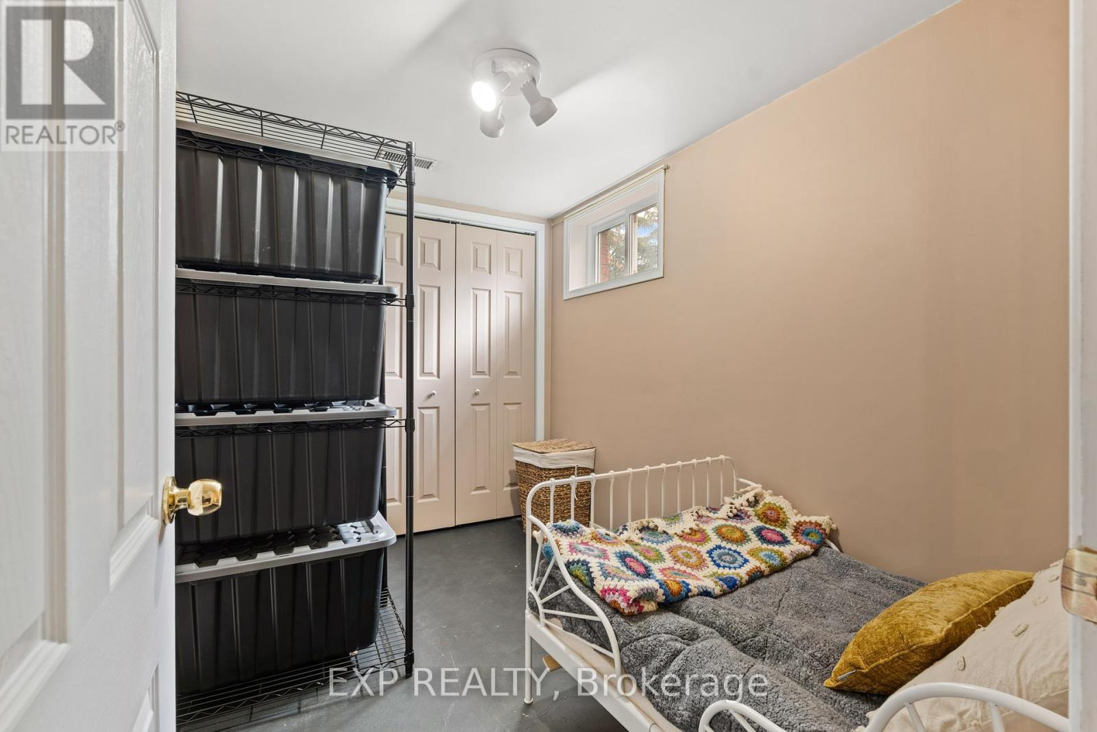 21419 Outred Road, Wainfleet (Marshville/Winger), ON - Indoor Photo Showing Bedroom
