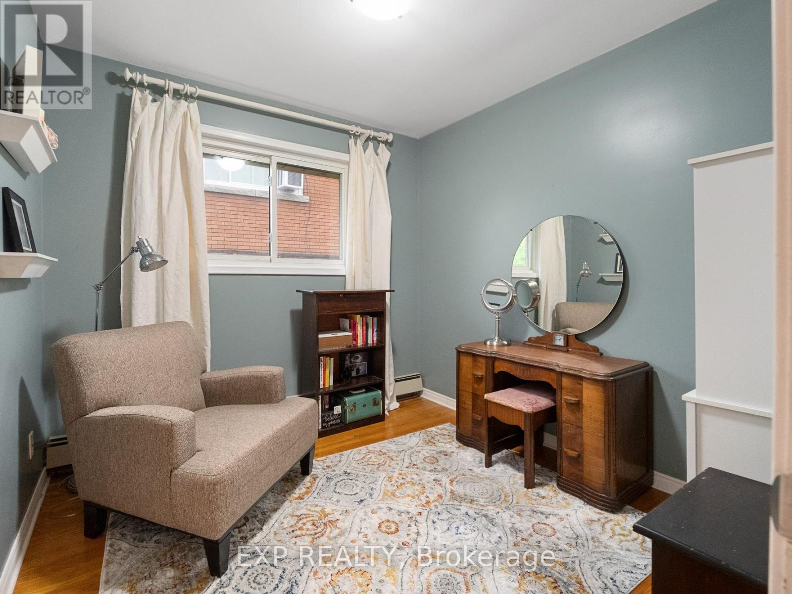 6570 Sherwood Road, Niagara Falls (Morrison), ON - Indoor