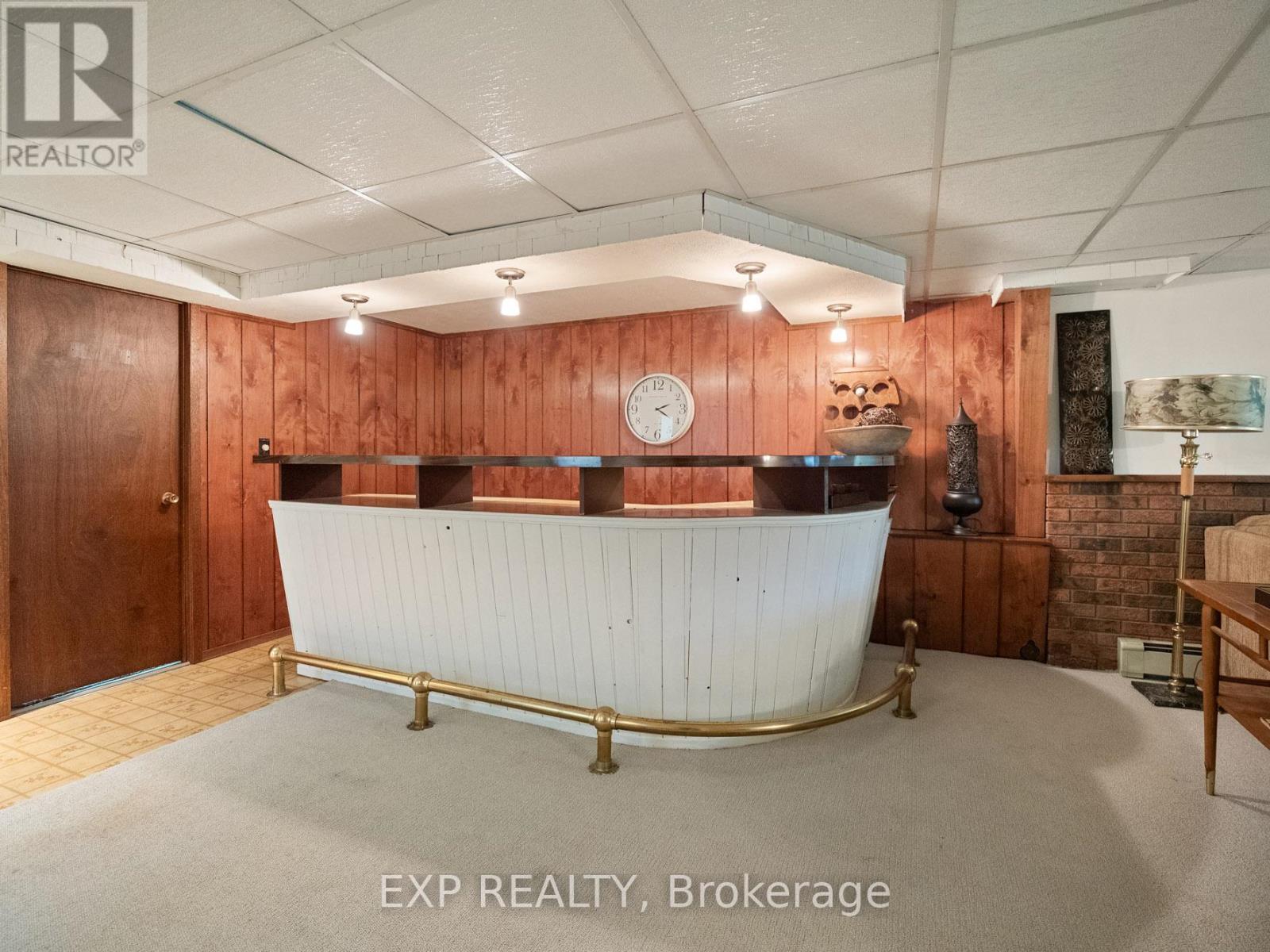 6570 Sherwood Road, Niagara Falls (Morrison), ON - Indoor