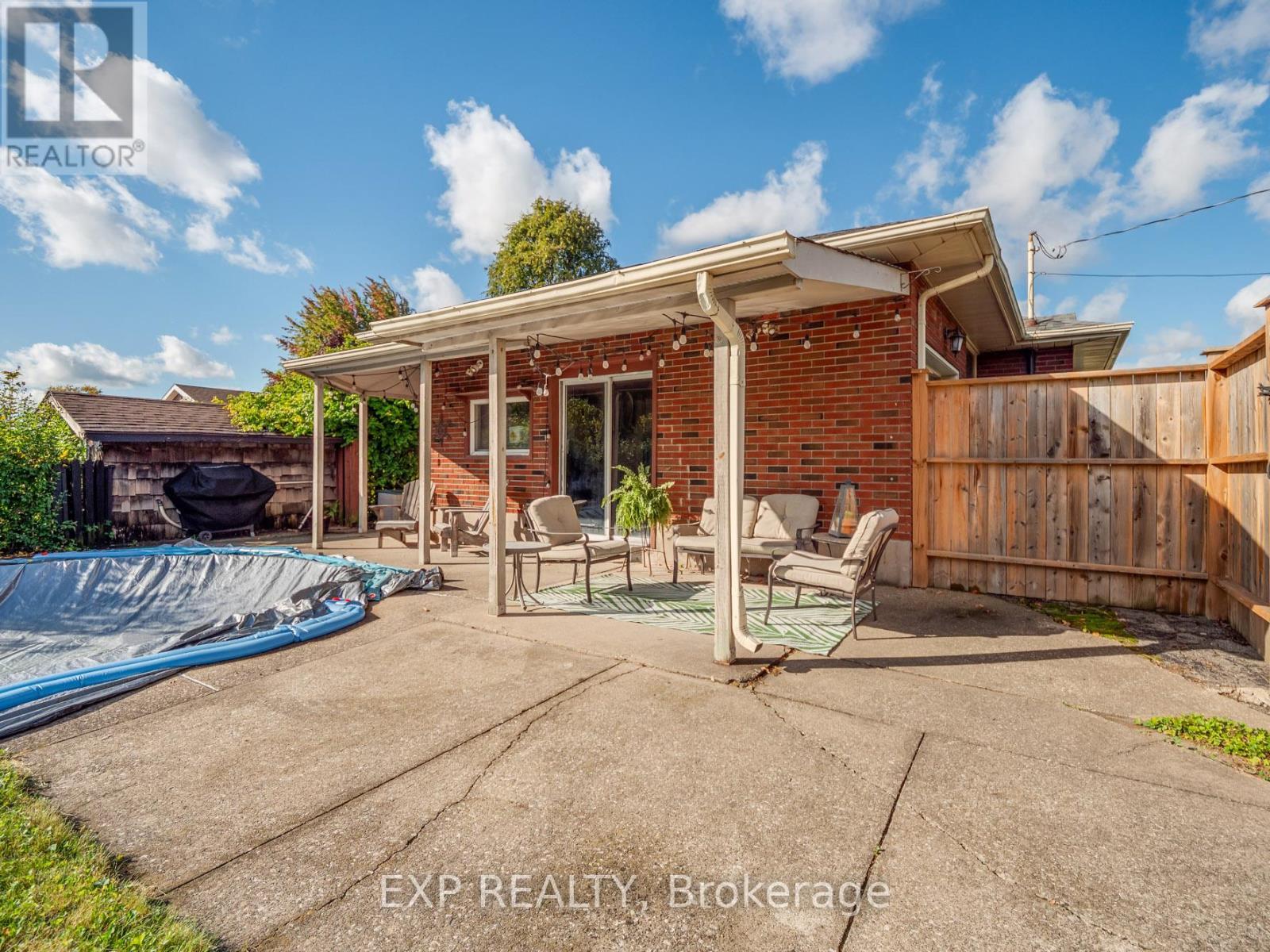 6570 Sherwood Road, Niagara Falls (Morrison), ON - Outdoor