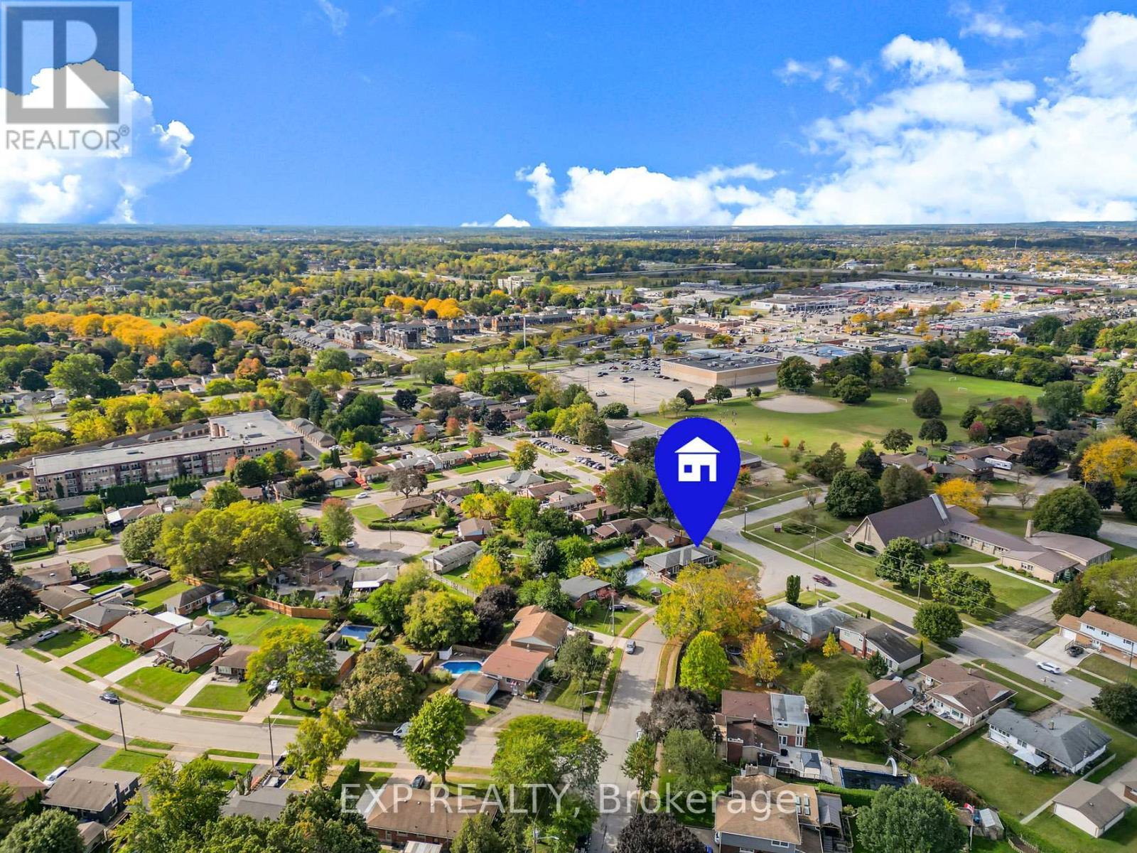 6570 Sherwood Road, Niagara Falls (Morrison), ON - Outdoor With View