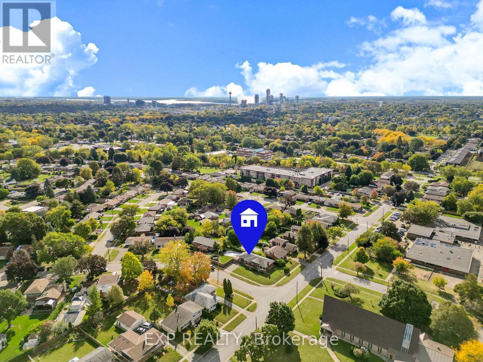 6570 Sherwood Road, Niagara Falls (Morrison), ON - Outdoor With View