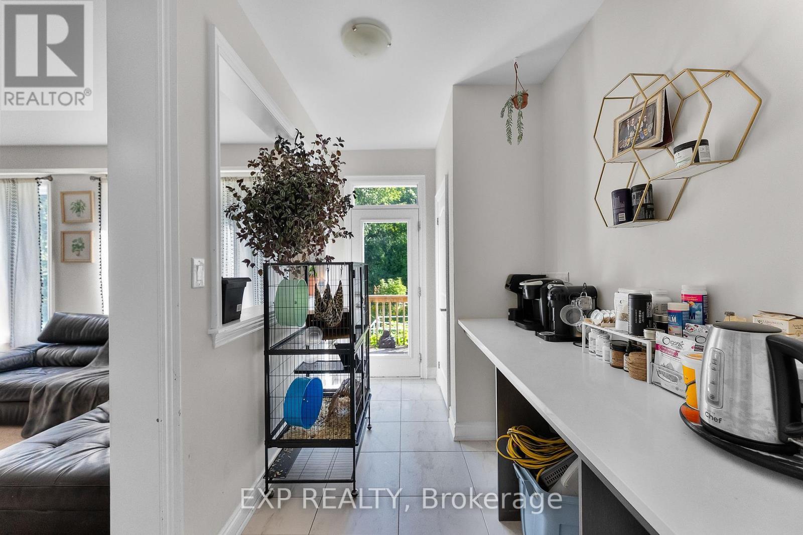 7712 Tupelo Crescent, Niagara Falls (Brown), ON - Indoor Photo Showing Other Room