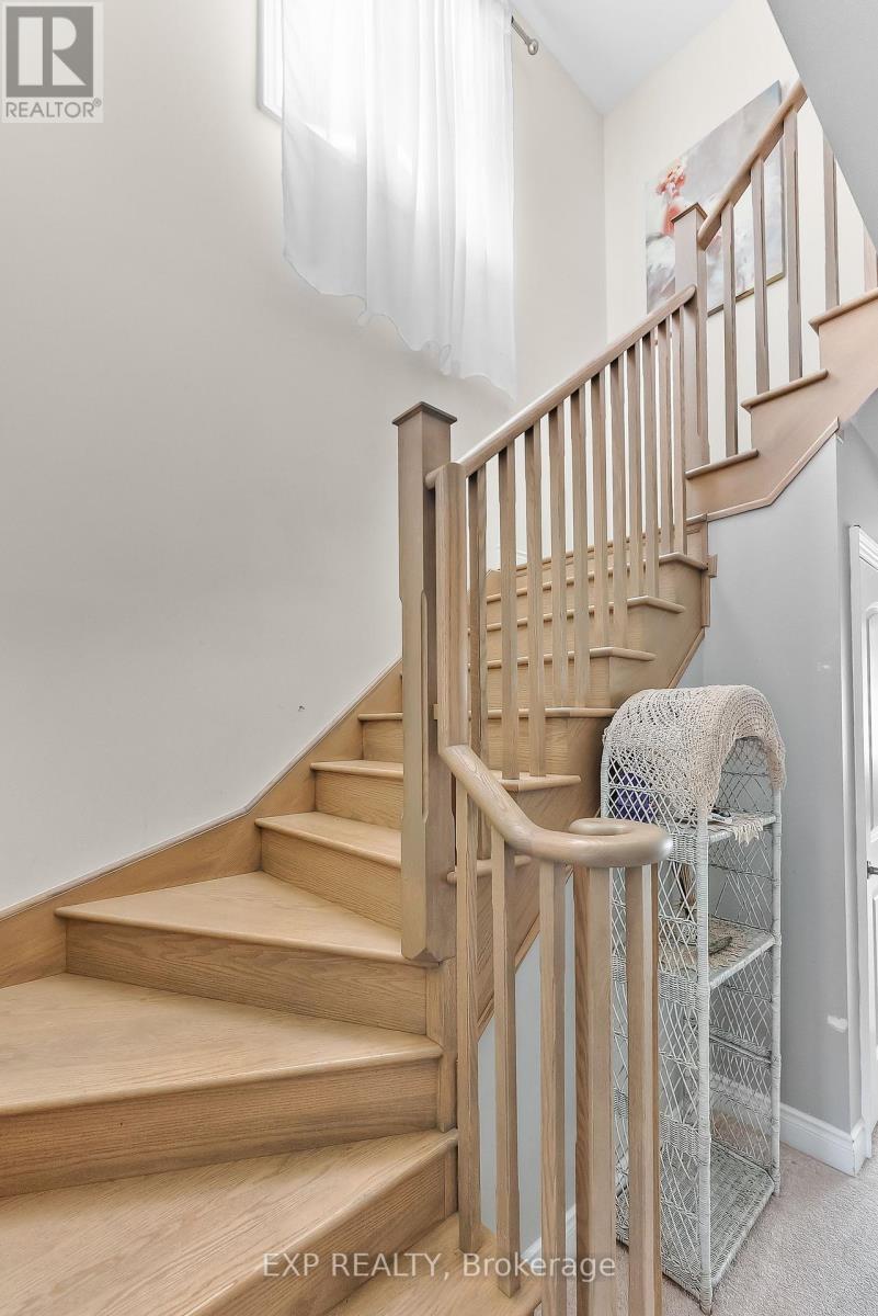 7712 Tupelo Crescent, Niagara Falls (Brown), ON - Indoor Photo Showing Other Room