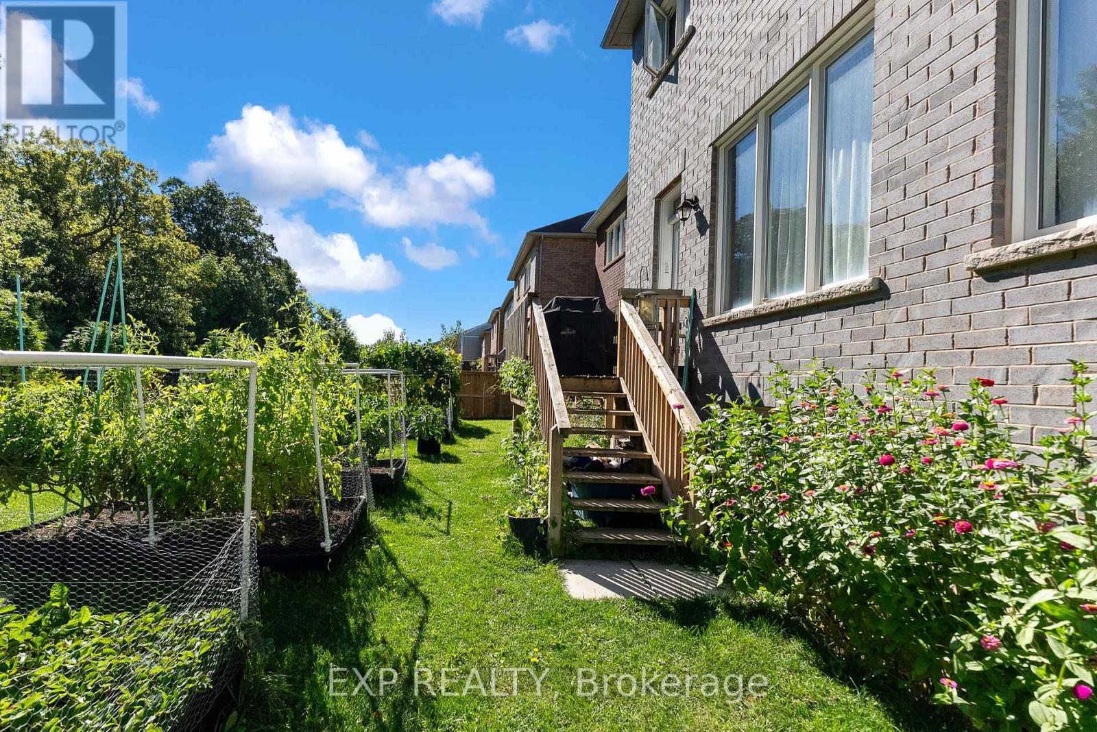 7712 Tupelo Crescent, Niagara Falls (Brown), ON - Outdoor