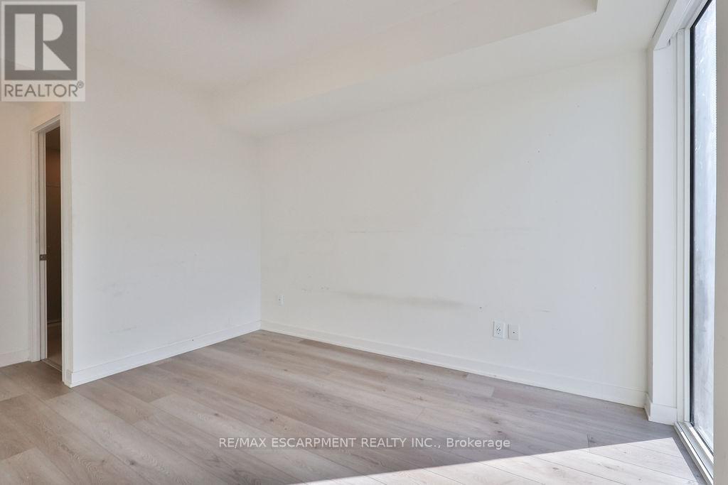 612 - 385 Winston Road, Grimsby, ON - Indoor Photo Showing Other Room