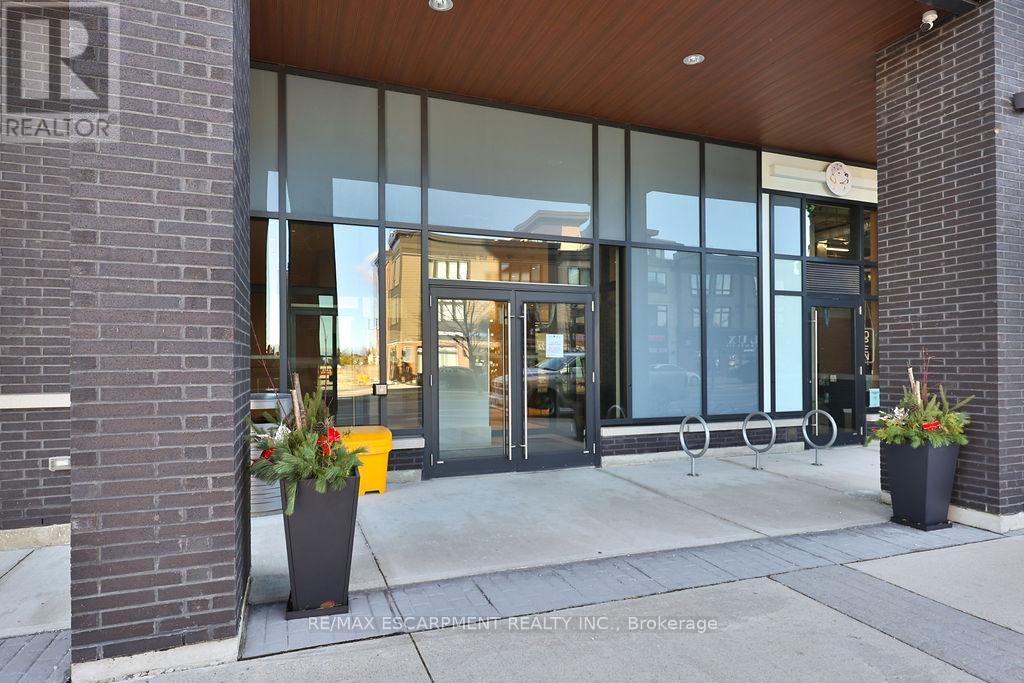 612 - 385 Winston Road, Grimsby, ON - Outdoor With Exterior