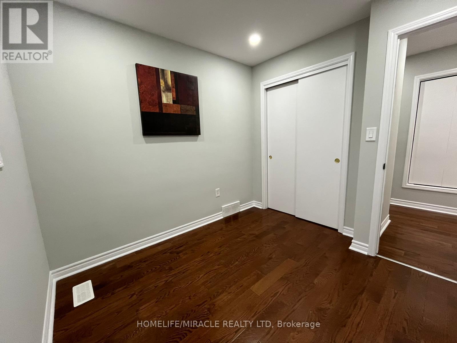 7043 Bonnie Street, Niagara Falls, ON - Indoor Photo Showing Other Room