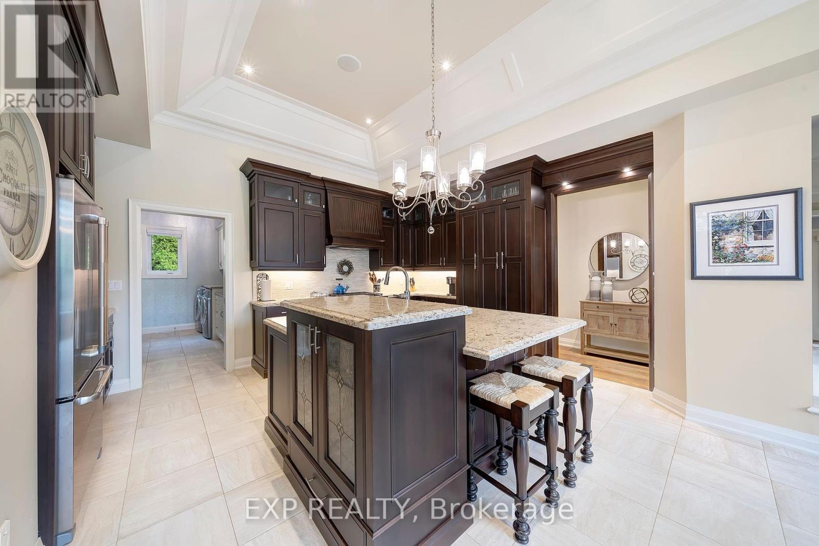 48 Timmsdale Crescent, Pelham (Fonthill), ON - Indoor Photo Showing Kitchen