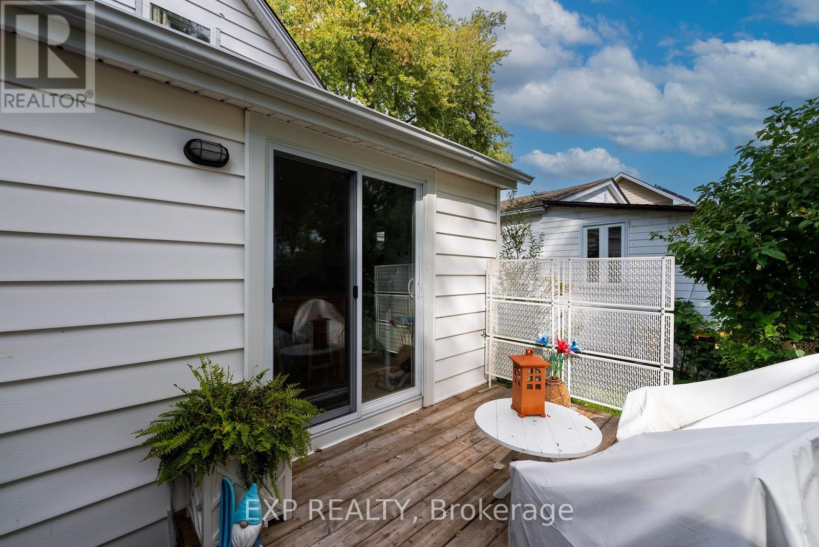 3791 Fairfield Avenue, Fort Erie (Crystal Beach), ON - Outdoor With Exterior