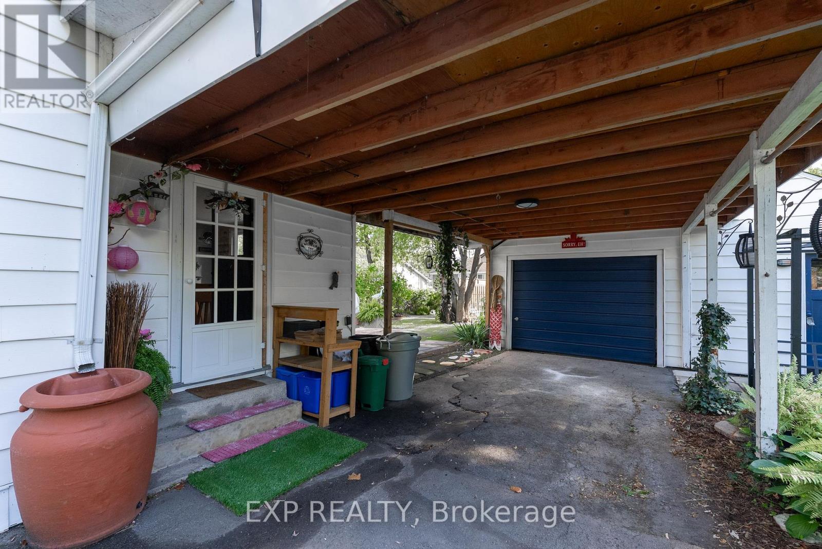 3791 Fairfield Avenue, Fort Erie (Crystal Beach), ON - Outdoor With Deck Patio Veranda With Exterior