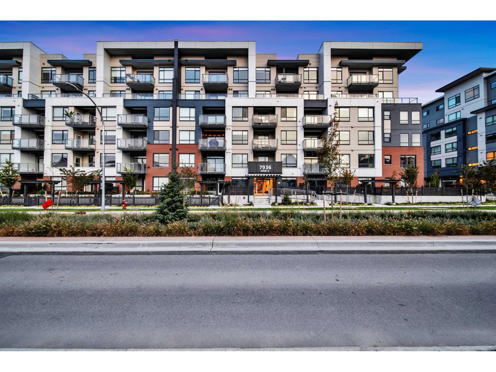 109 7936 206 Street, Langley, BC - Outdoor With Facade