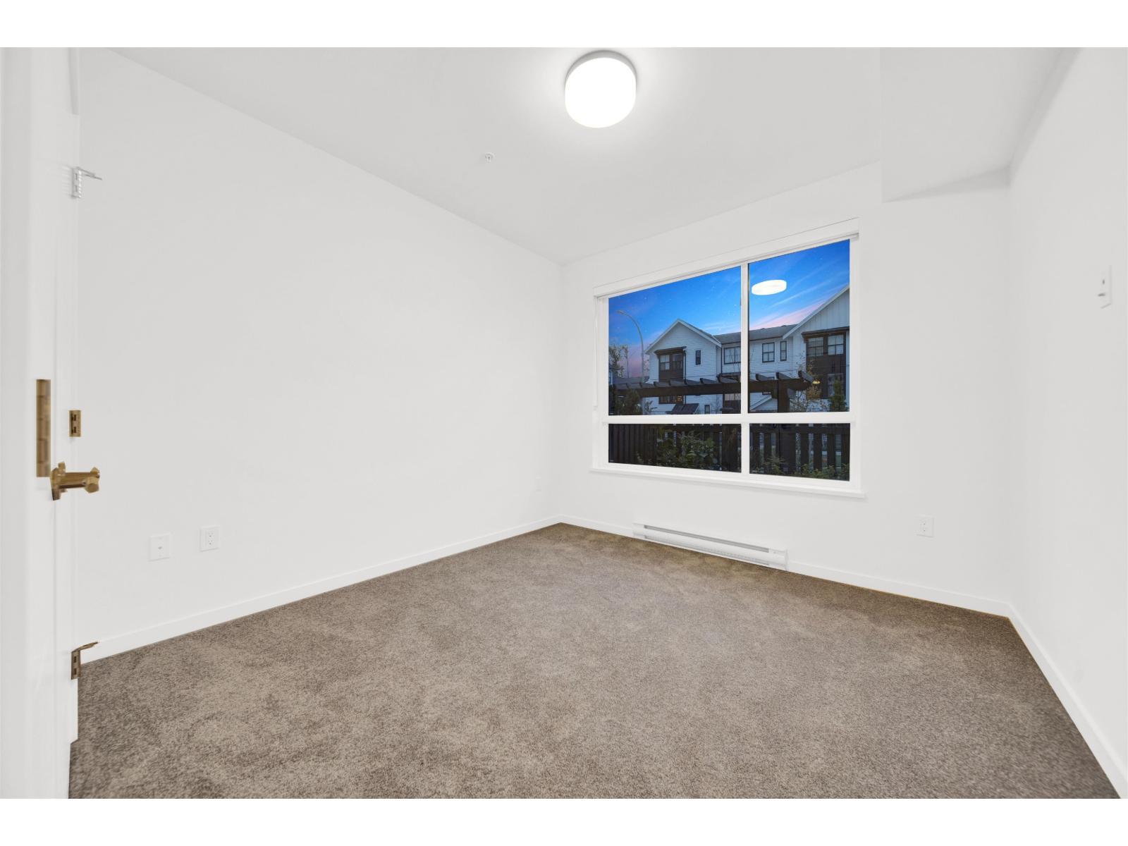 109 7936 206 Street, Langley, BC - Indoor Photo Showing Other Room