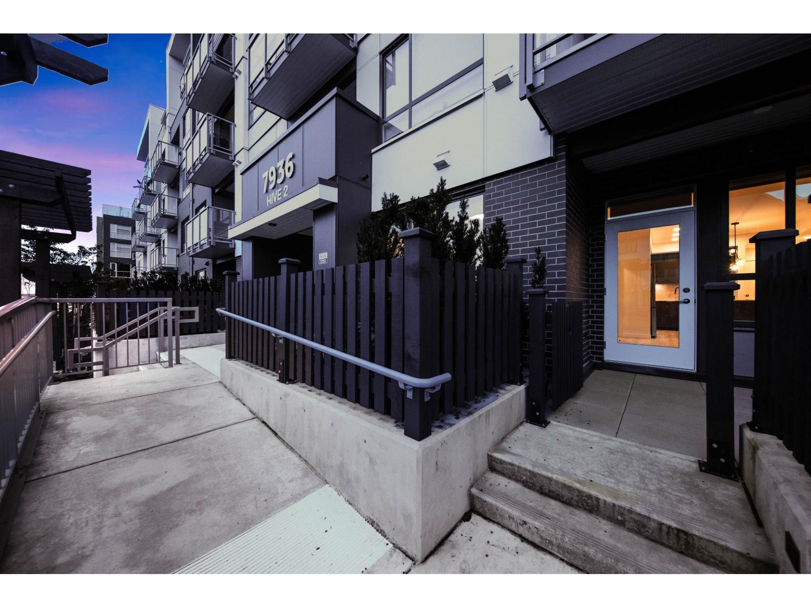 109 7936 206 Street, Langley, BC - Outdoor With Exterior