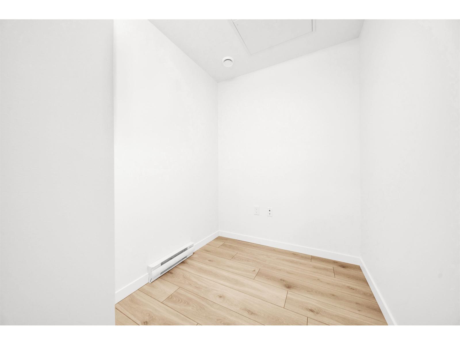 109 7936 206 Street, Langley, BC - Indoor Photo Showing Other Room