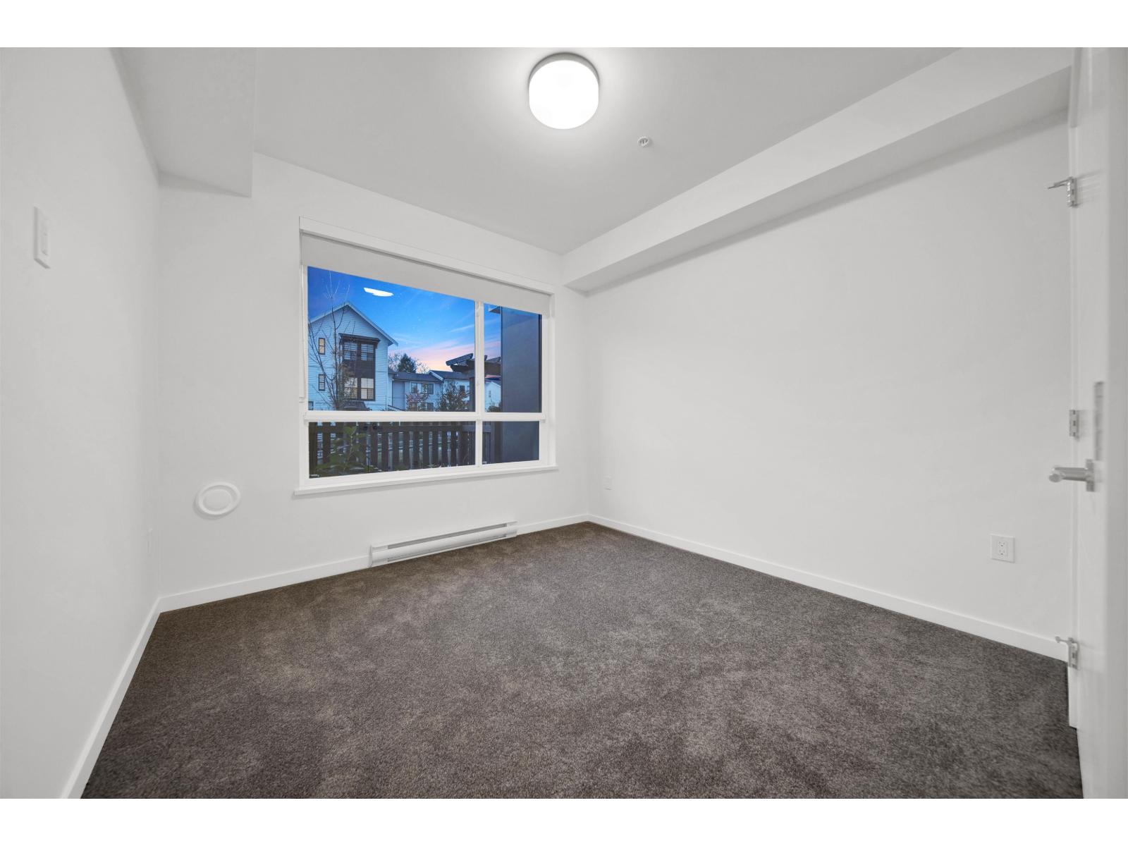 109 7936 206 Street, Langley, BC - Indoor Photo Showing Other Room