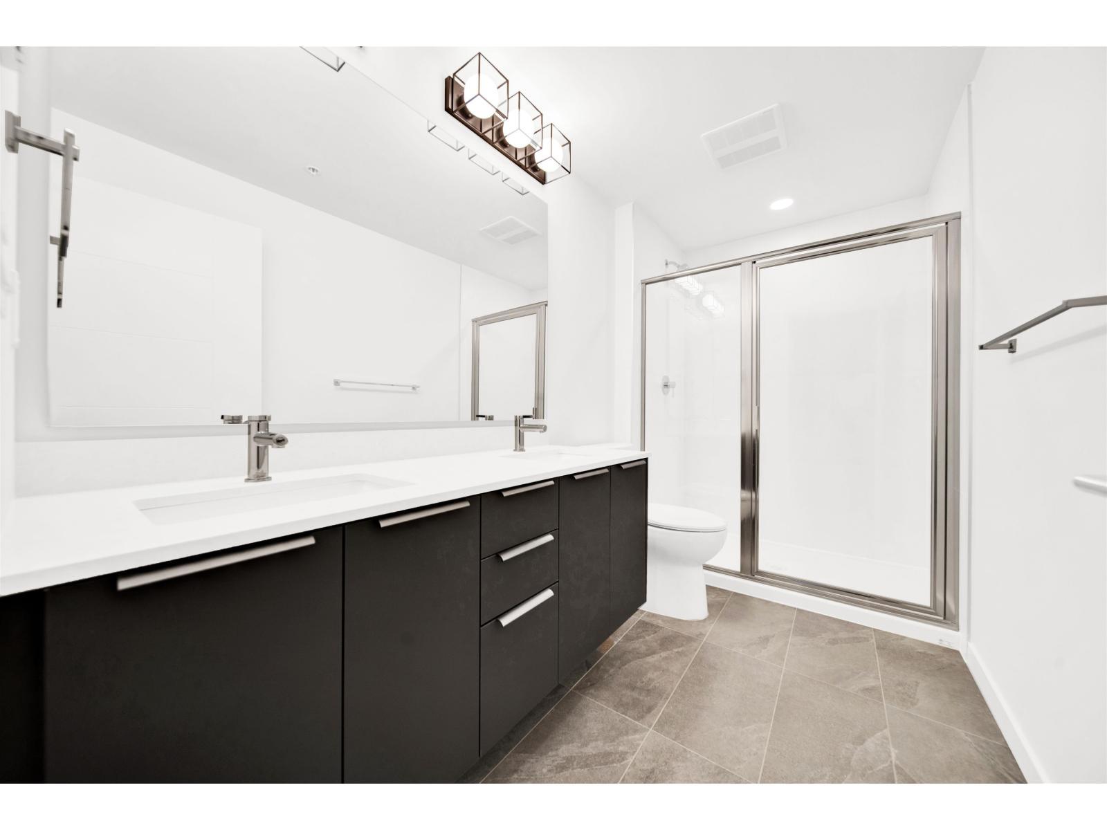 109 7936 206 Street, Langley, BC - Indoor