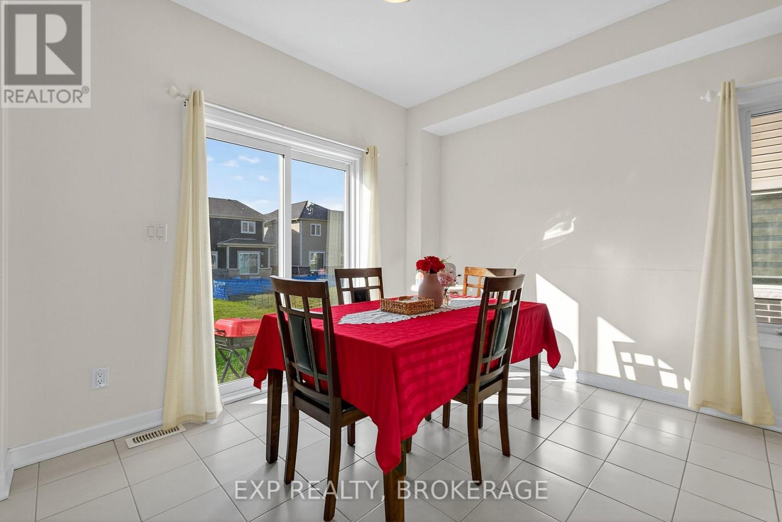 73 Oakmont Drive, Loyalist (Bath), ON - Indoor Photo Showing Dining Room
