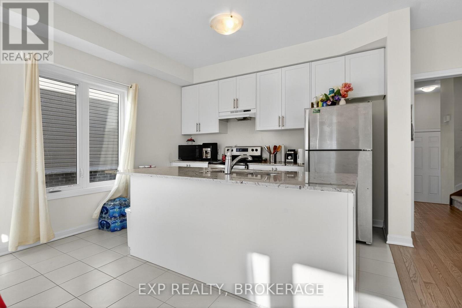 73 Oakmont Drive, Loyalist (Bath), ON - Indoor Photo Showing Kitchen