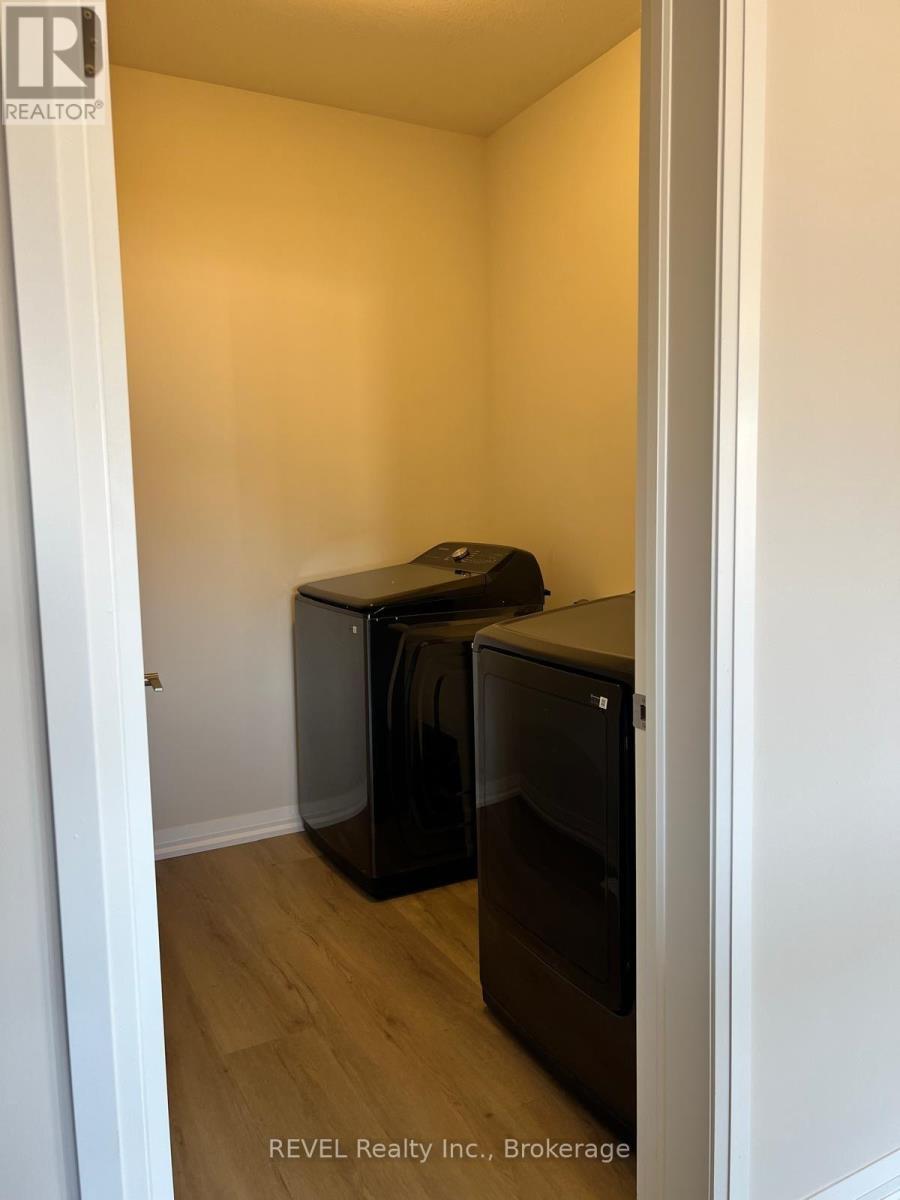 1013 Kraft Road N, Fort Erie (Crescent Park), ON - Indoor Photo Showing Other Room