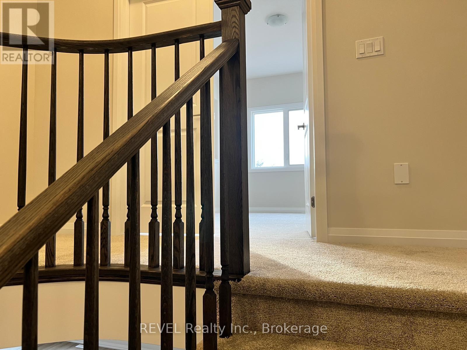 1013 Kraft Road N, Fort Erie (Crescent Park), ON - Indoor Photo Showing Other Room