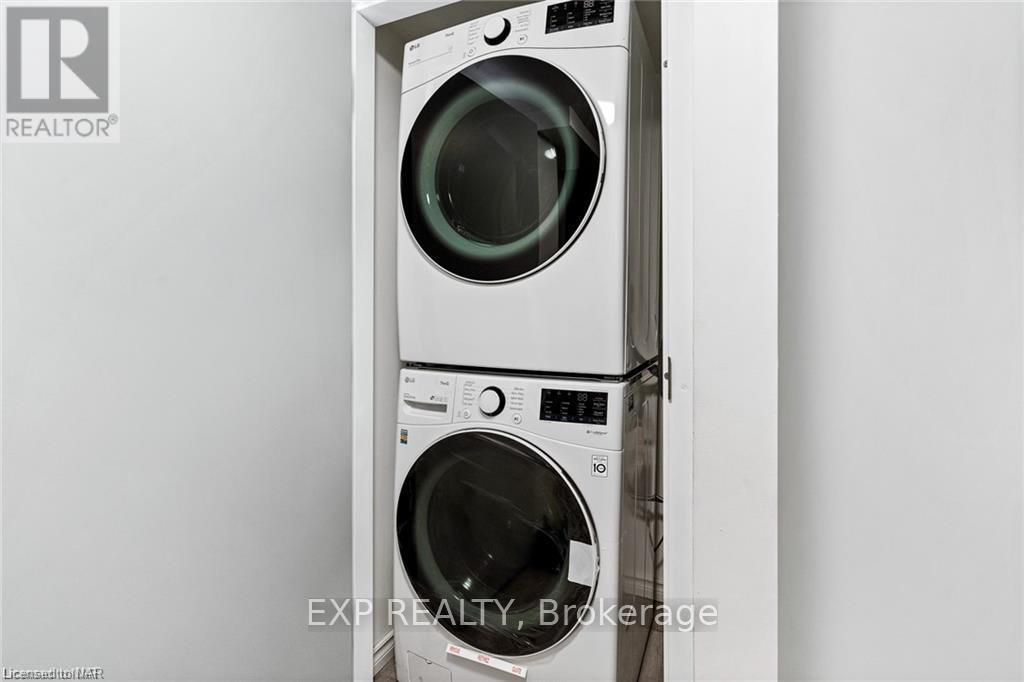 Lower - 92 Margery Avenue, St. Catharines (Haig), ON - Indoor Photo Showing Laundry Room