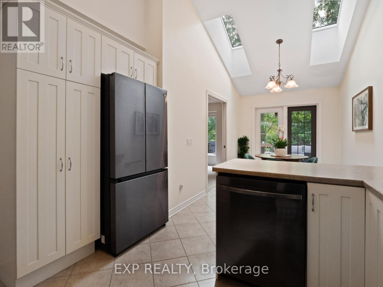 23 - 3241 Montrose Road, Niagara Falls (Mt. Carmel), ON - Indoor