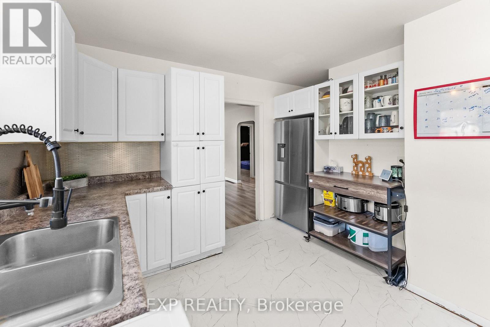 2 Homewood Avenue, Port Colborne (Sugarloaf), ON - Indoor Photo Showing Kitchen With Double Sink