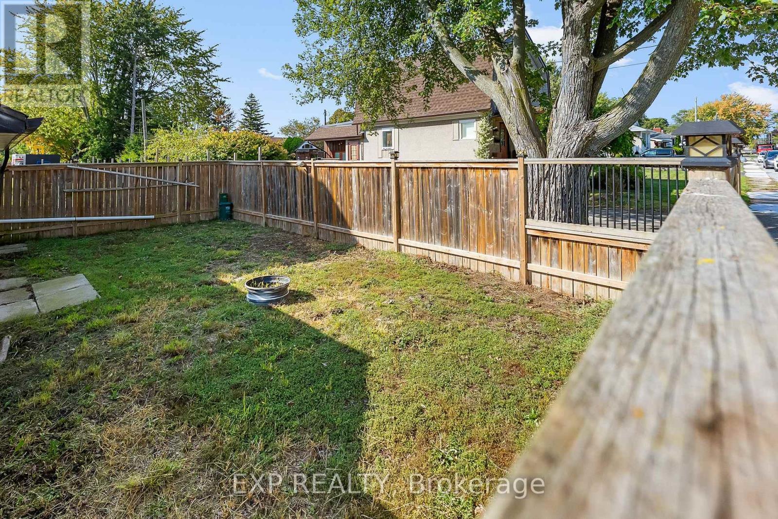 2 Homewood Avenue, Port Colborne (Sugarloaf), ON - Outdoor