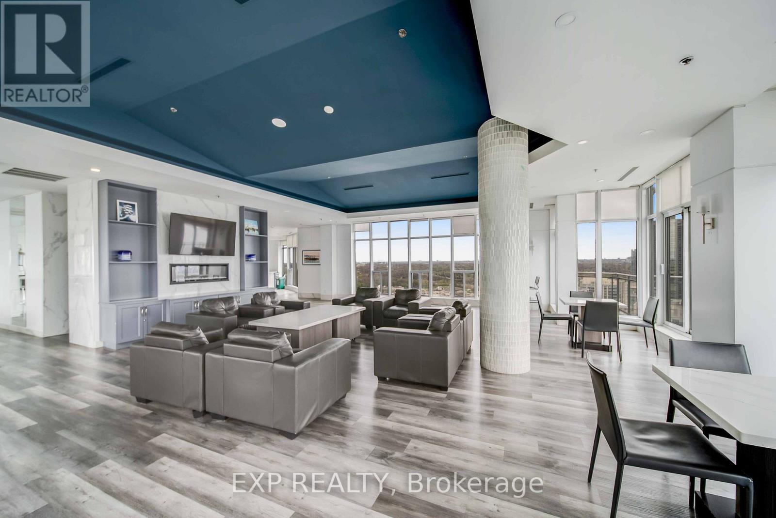 1003 - 2119 Lakeshore Boulevard W, Toronto (Mimico), ON - Indoor